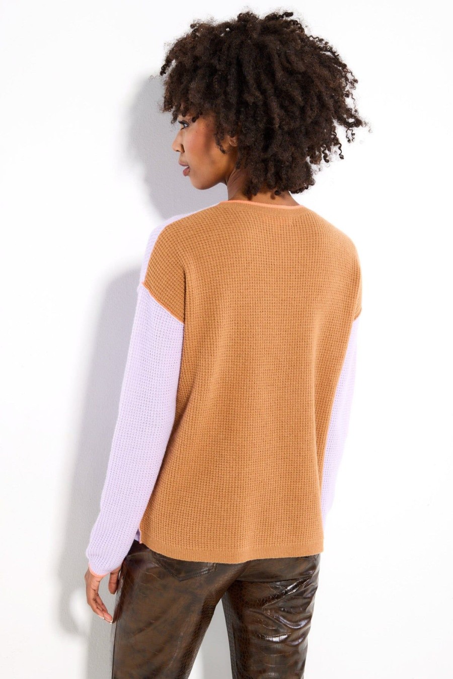 Women Lisa Todd Sweaters | The Contrast Sweater Purple Passion/Bourbon